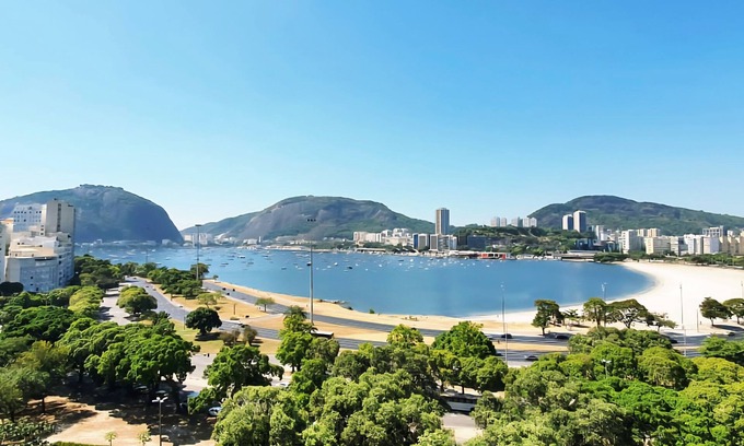 Zona Sul Apartment | Spectacular View of Sugarloaf Mountain - Rio Privileged Location - Beaches and Subway