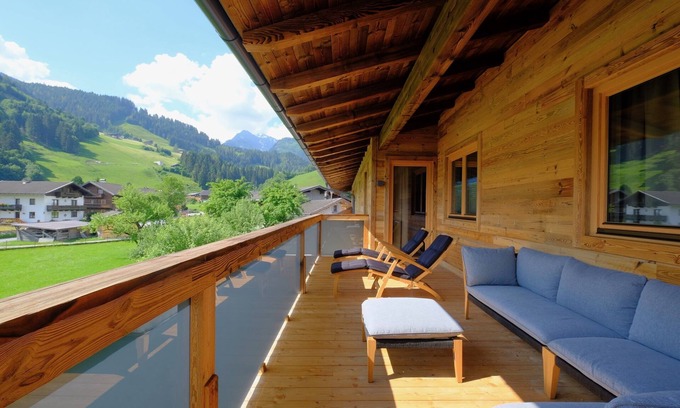 Hollersbach im Pinzgau Apartment | Spectacular penthouse on 110 sqm with sauna in the Kitzbühel ski ressort
