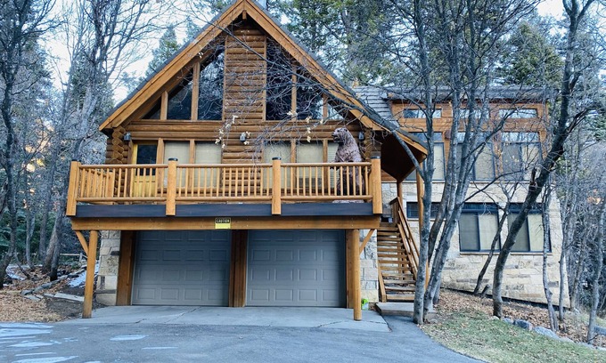 Sundance Cabin | 'Spectacular' 4 Bedroom, 3 Bath, Sundance Mt. Home, Central A/C