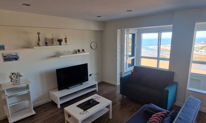 Gijon Apartment | Spectacular apartment in first line of beach