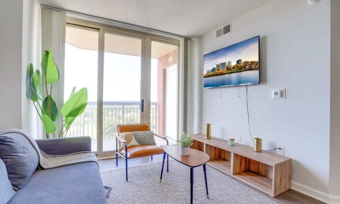 Ballston Apartment | Spectacular Apt with Gym @Ballston