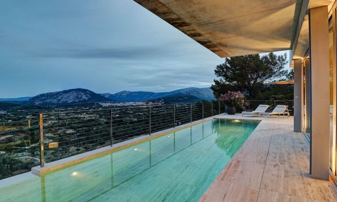 Urbanitzacio la Font Villa | Spectacular Pollensa House I Desirable Location | Corazon de Piedra |.