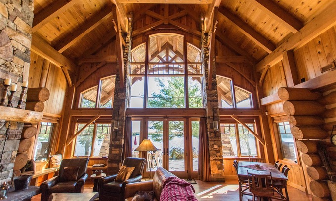 McDougall House | Spectacular Log and Timber Frame Retreat
