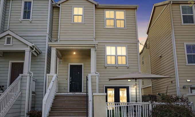 San Pablo House | Spectacular Luxury 4BR/3.5BA Central Location Near SFO and Berkeley