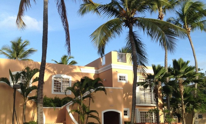 Candelero Abajo Condo | Spectacular Palmas del Mar Poolfront Villa, 2 Mins from the Beach!