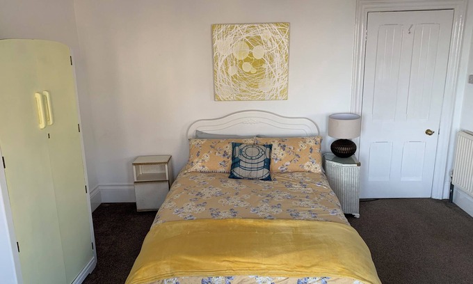 Margate Bed & Breakfast | Spectacular sea view double, exclusive bathroom