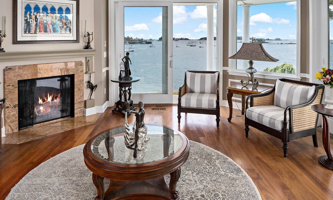 Stony Creek House | Spectacular Stony Creek Waterfront Home