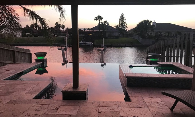 Corpus Christi House | Spectacular Sunsets! Private Pool & Spa on Canal - Walk to Beach & Restaurants!
