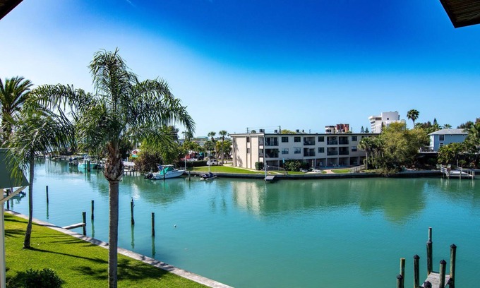 Capri Isle Condo | Spectacular View 2/2 condo in a quiet neighborhood and close to beach