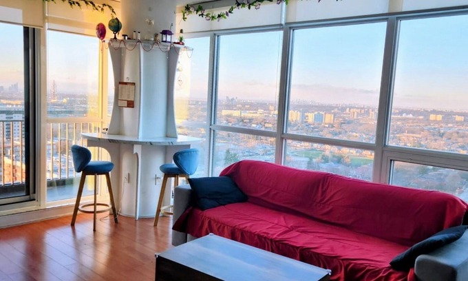 Lawrence Heights Condo | Spectacular View Cozy 2-Bed Condo