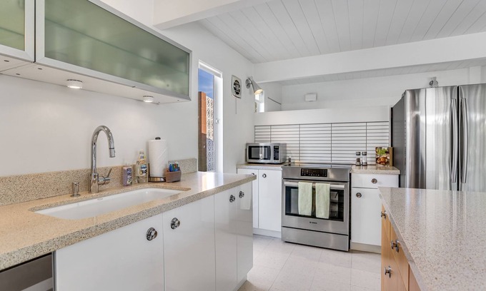 Racquet Club Estates House | Spencer Palms - Pool and amazing mountain views!
