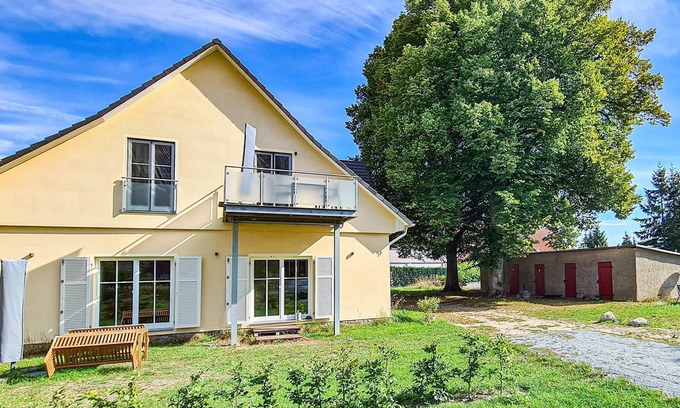Mecklenburgische Kleinseenplatte Apartment | Spend a relaxing vacation in this beautiful apartment with proximity to nature and several activitie