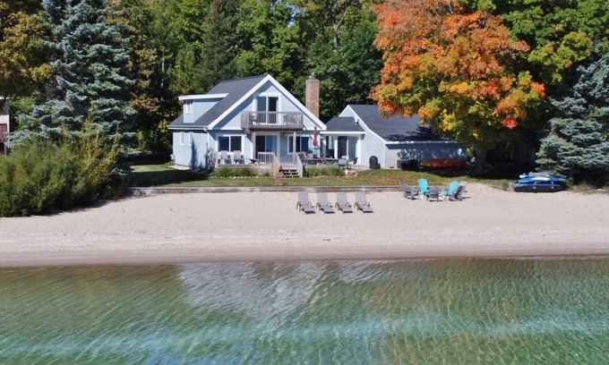 Suttons Bay House | Spend Summer on Beautiful West Bay!