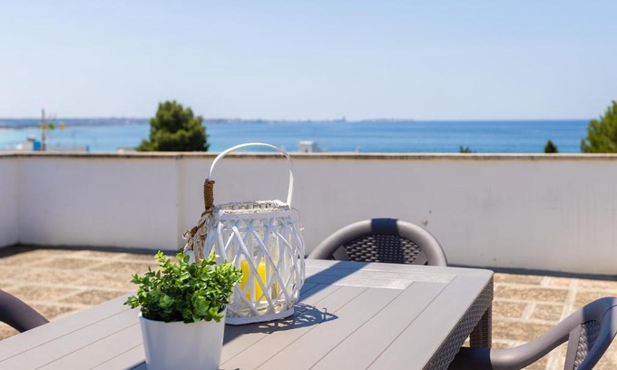 Lido Conchiglie House | Spiaggia a 200m - Terrazza Vista Mare, A-C & WiFi
