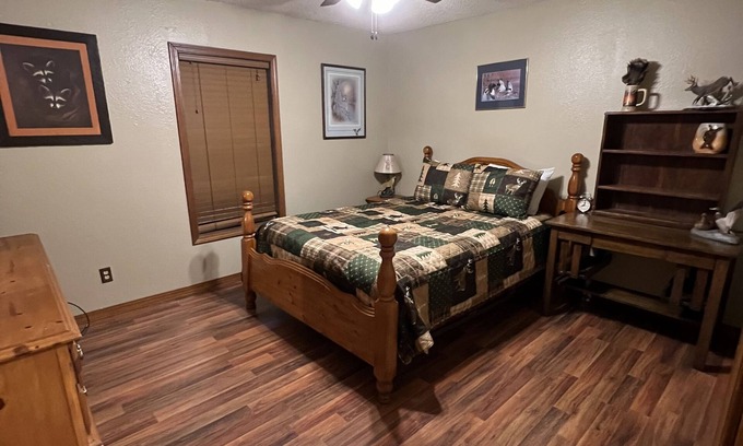 Farmerville House | Spillway Road Retreat (2.5 miles from Lake D’Arbonne)