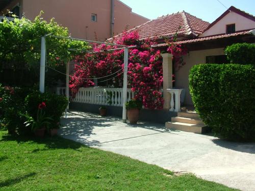 Agios Stefanos Avliotes Apartment | Spiridoula apartments
