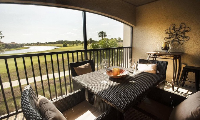 Lakewood Ranch Condo | Splendid 2/bed, 2/bath Veranda in Lakewood National Golf Club