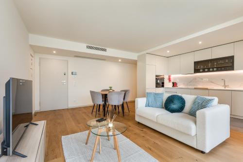 Mafamude Apartment | Splendid Apartment with a Terrace