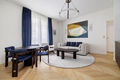 Champs-Elysees Apartment | Splendid apartment with AC in Champs Élysées for 4PAX