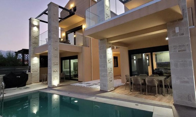 Kalamitsi Amigdali Villa | Splendid Villas and Family Resort