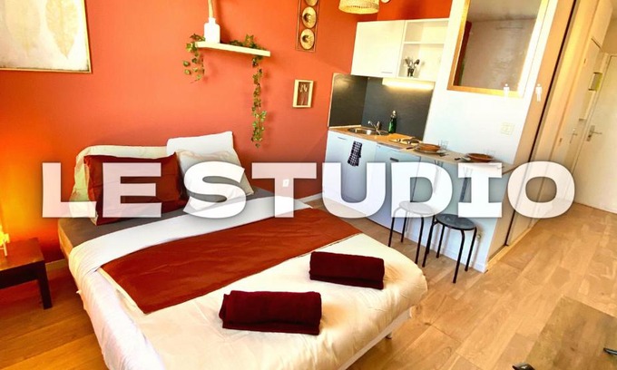 Costieres Apartment | Splendide studio Moderne - Proche centre - Laverie
