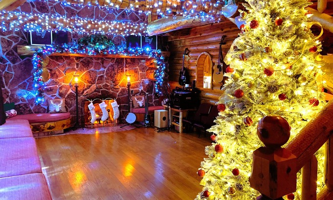 Ogden Cabin | Splinter Shack Ski Lodge in beautiful Ogden UT! Snowbasin only 20 mins away!