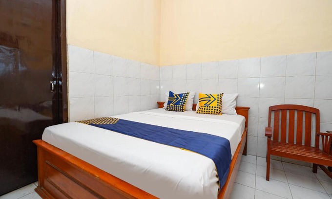 Laweyan Hotel | SPOT ON 2011 Hotel Mekar Sari