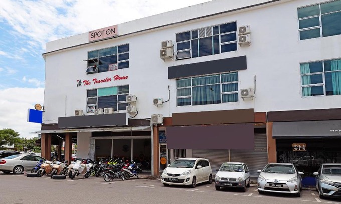 Sibu Hotel | SPOT ON 89805 The Traveler Home
