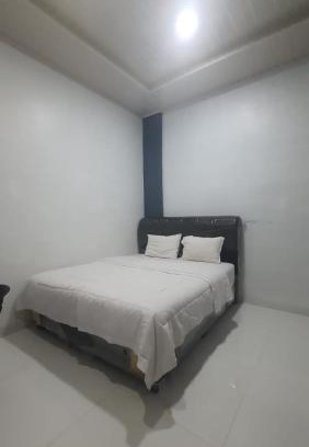 Deli Serdang Hotel | SPOT ON 92481 Modena Homestay Syariah Near SD Negeri