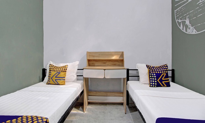 Kendal Hotel | SPOT ON 92490 Casa Homestay Syariah