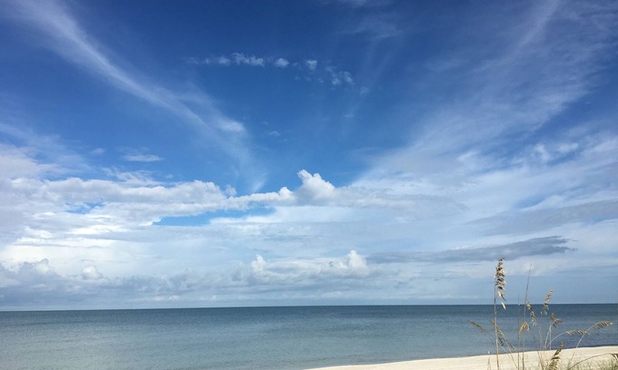 Vanderbilt Beach Condo | Spotless & Spacious! Walk to Delinor-Wiggins State Park/Vanderbilt Beach