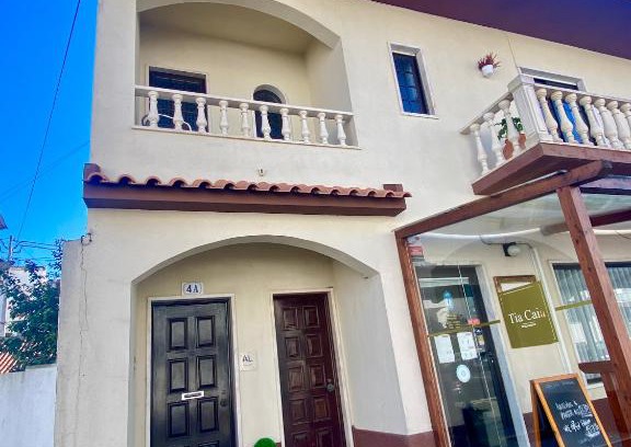 Nazare Apartment | Spray B&B Nazare Mini bar, European style