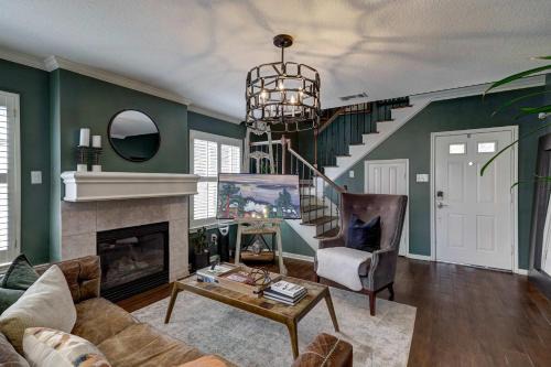 Spring Branch Central House | Spring Branch Haven - Cozy 3BR Oasis Pet Friendly