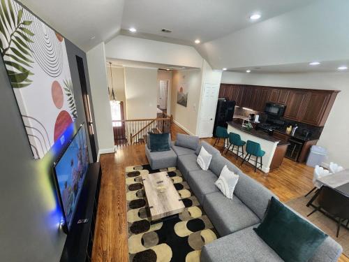 Woodlake - Briar Meadow House | Spring Break Private Pool Galleria Home KING BED