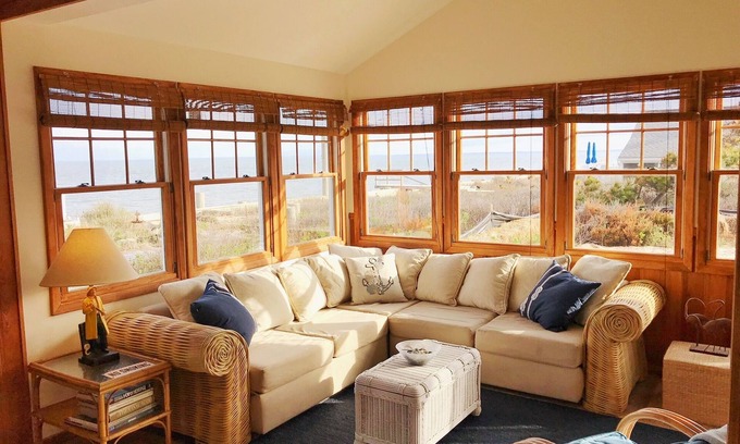 Southold Cottage | SPRING DISCOUNT - COTTAGE ON LONG ISLAND SOUND, PRIVATE BEACH, GLORIOUS SUNSETS