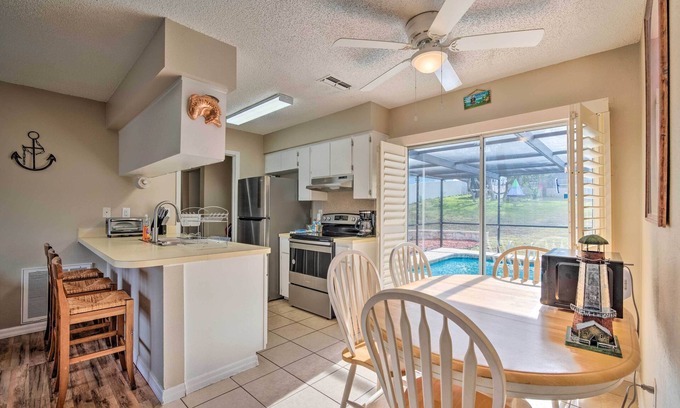 Spring Hill Cottage | Spring Hill Vacation Rental w/Central A/c!