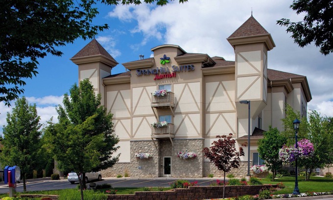 Frankenmuth Hotel | SpringHill Suites by Marriott Frankenmuth