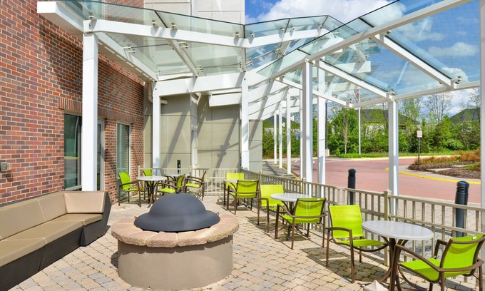 Fairfax Hotel | SpringHill Suites by Marriott Fairfax Fair Oaks