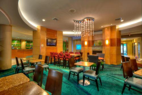 Tampa Hotel | SpringHill Suites by Marriott - Tampa Brandon
