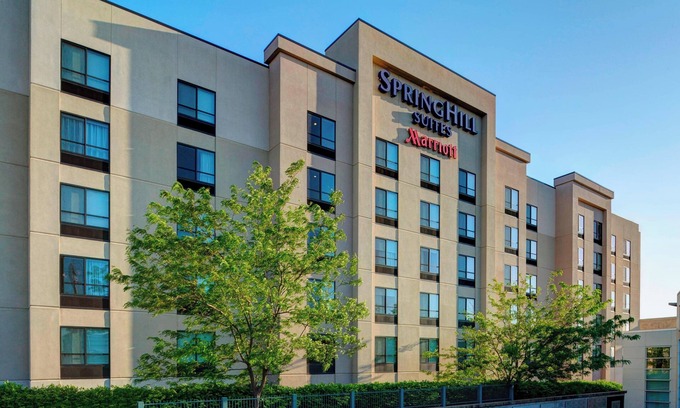 Brentwood Hotel | SpringHill Suites St. Louis Brentwood