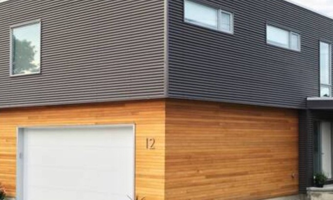 Stratford House | Square B+B Quick walk to downtown theatres, restaurants, and shops.