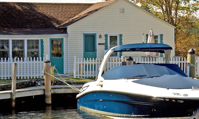 Gilford House | Squaw Lakefront Cottage minutes from Bank of NH Pavilion