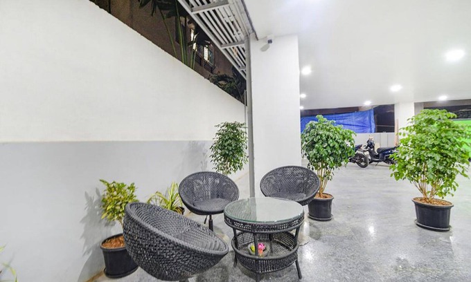 Serilingampally Hotel | SSR Ikon Suites