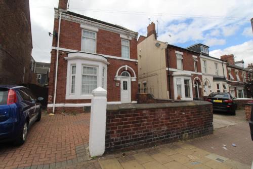 Rotherham House | St Ann's House Rotherham by Smart Corporate Stays