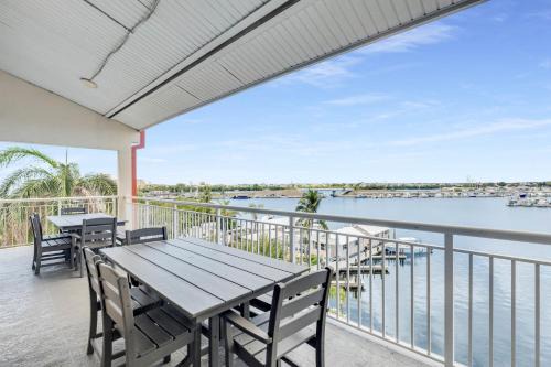 Meadows House | St Croix - Downtown 4x4 Waterfront Penthouse Pool Dock Pet