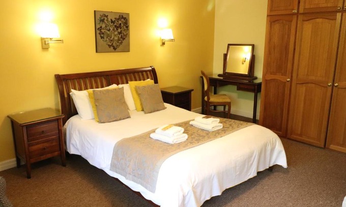 Woking Hotel | St George's Lodge, Bisley