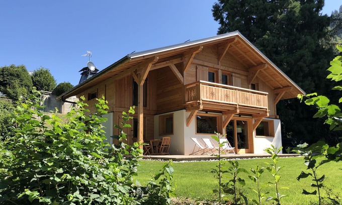 Saint-Gervais-les-Bains Ski Chalet | St GERVAIS New Prestige Chalet – Garden – 300m from the Village