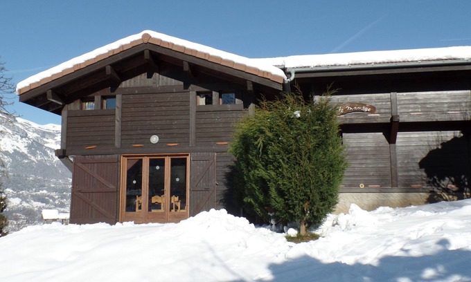 Saint-Gervais-les-Bains Ski Chalet | ST GERVAIS - MONT BLANC HAUTE SAVOIE - SMALL CHARACTER COTTAGE.