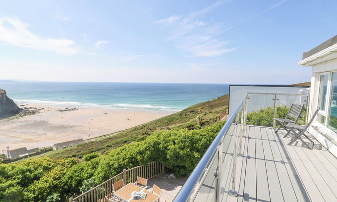 Porthtowan House | ST IVES VIEW, family friendly, luxury holiday cottage in Porthtowan