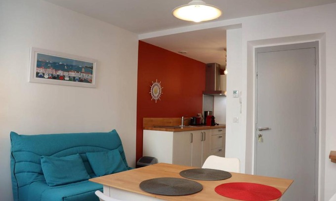 Saint-Jean-de-Luz City Center Apartment | St Jean de Luz, Centre ville 2 pièces, plage à pied - 3 étoiles